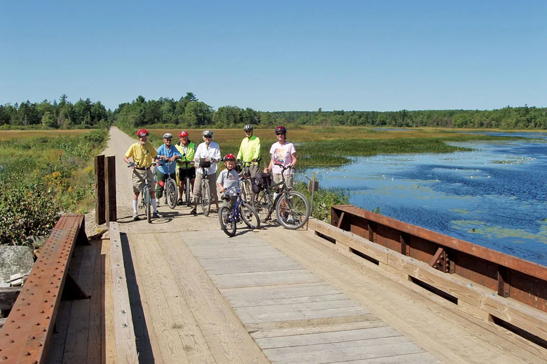 Cyclists on the Sunrise Trail